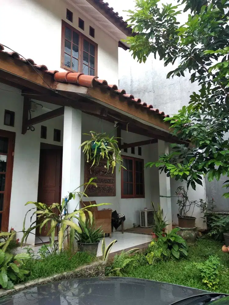 Rumah Luas & Mewah Di Jalan Utama  Bintaro Jaya Sektor 9