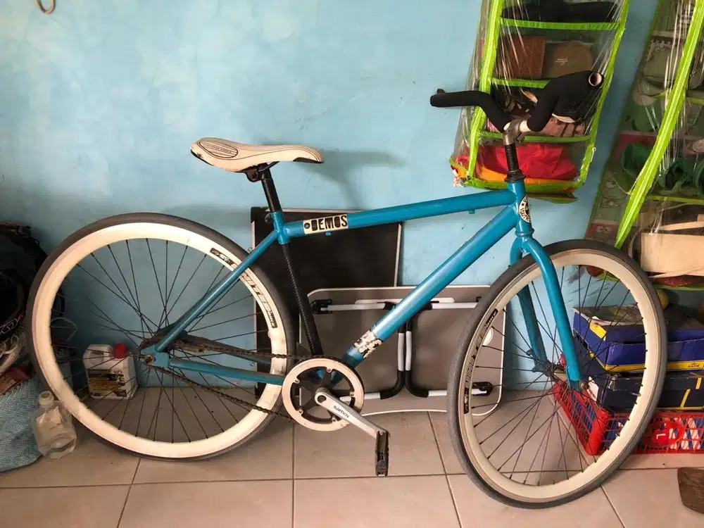 Sepeda fixe custom
