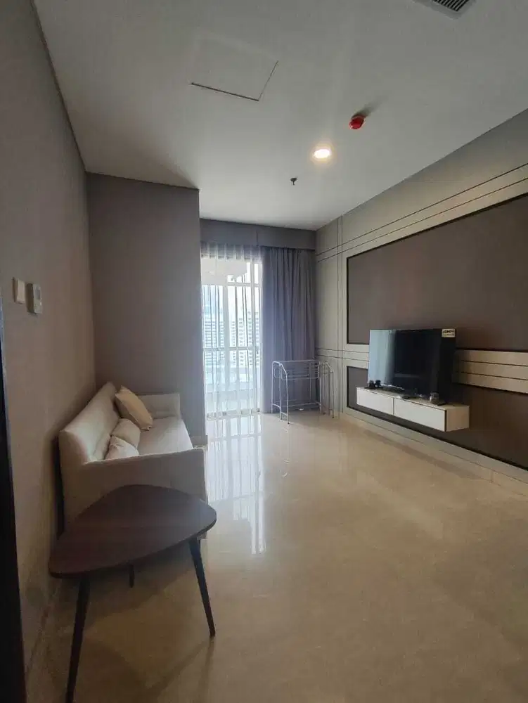 Disewakan Sudirman Suite Full Furnished Lantai rendah