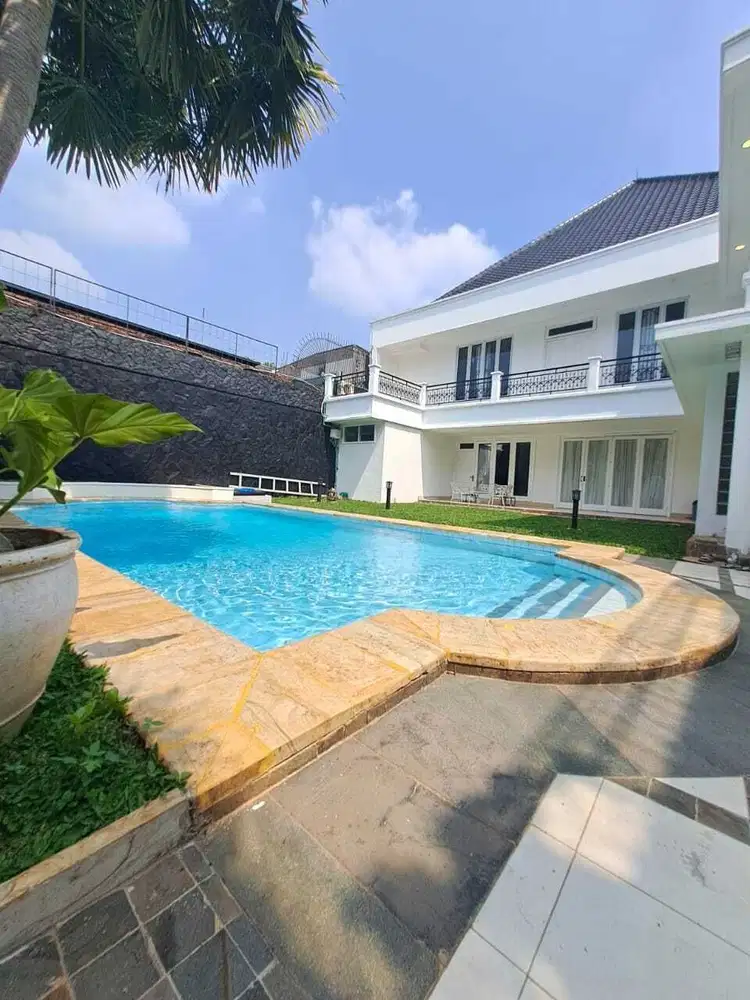 Dijual Rumah Bagus 2 Lantai di Pondok Indah Jakarta Selatan