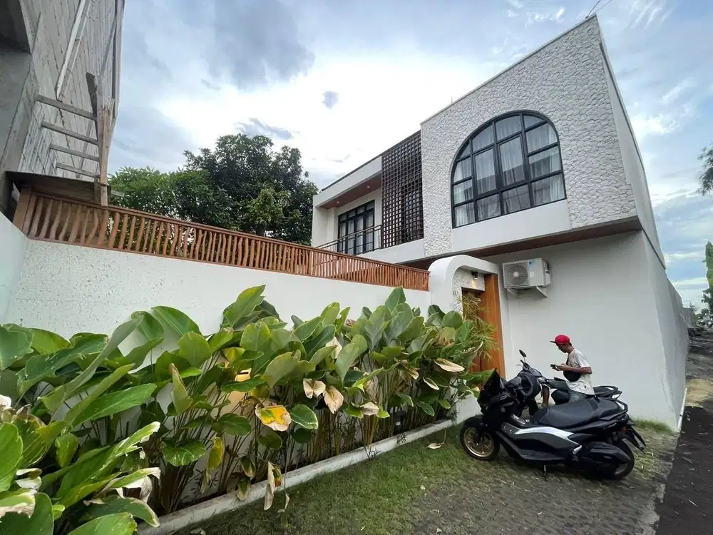 VILLA SEWA KAWASAN TENANG NYAMAN BRAWA CANGGU