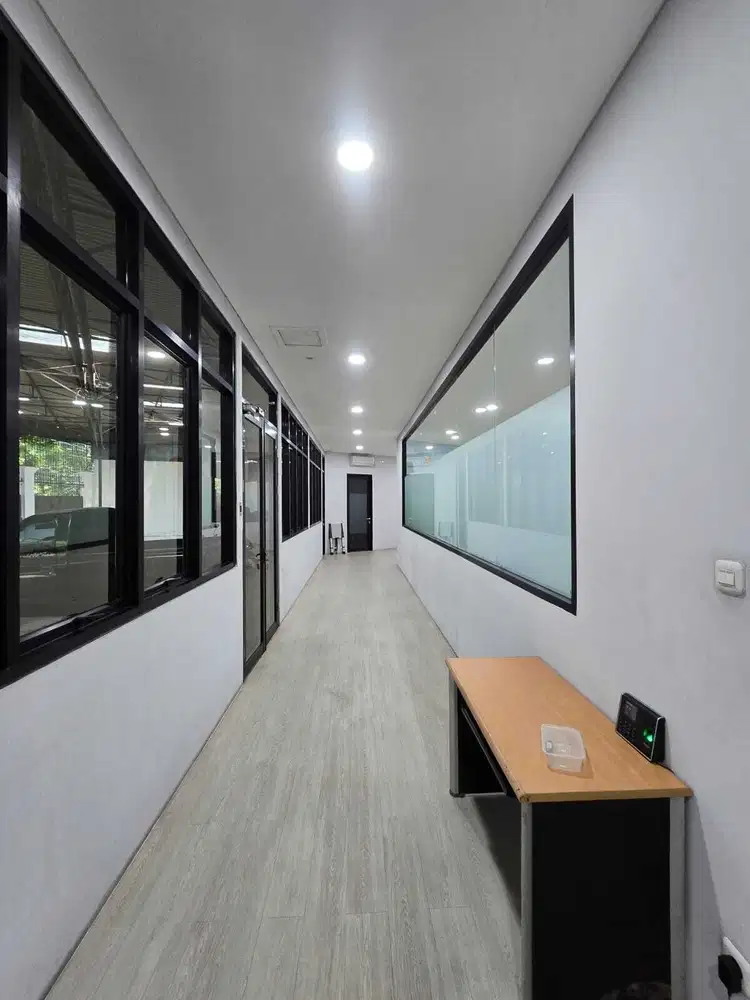 Disewakan Gedung Kantor & Tanah di TB Simatupang Jakarta Selatan