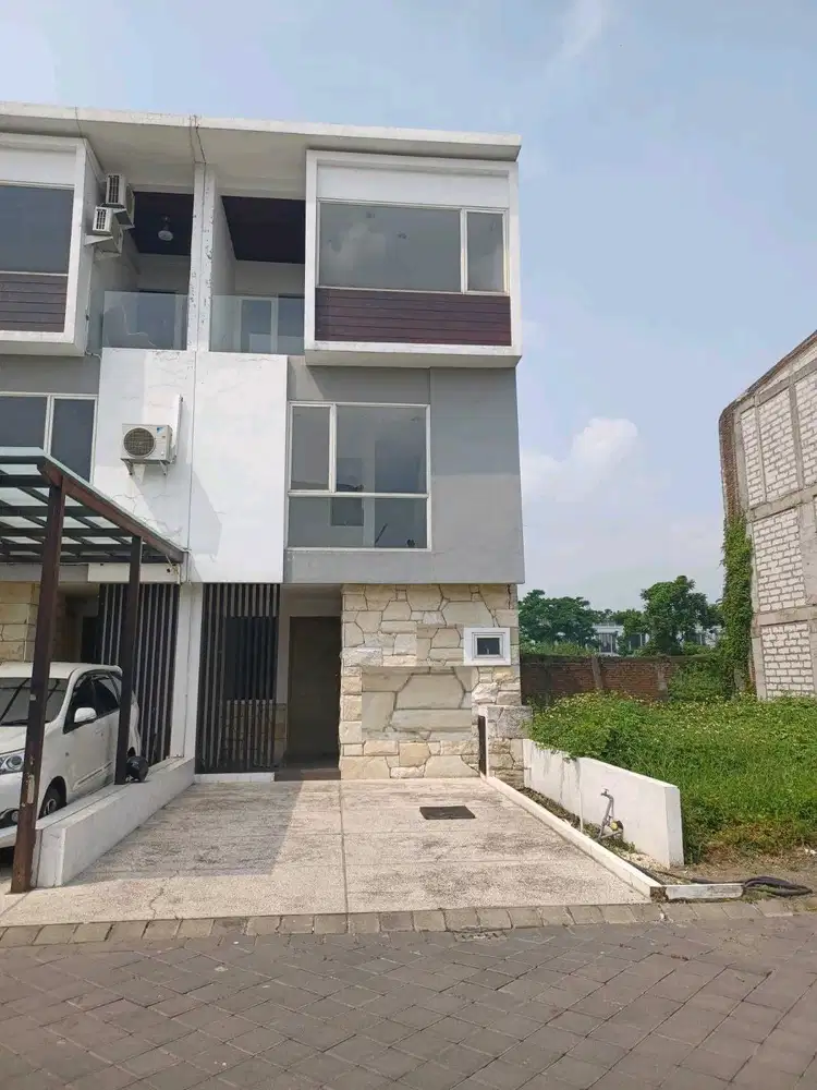DIJUAL RUMAH FOREST MANSION BLOSSOM HILL SURABAYA RON.A2454