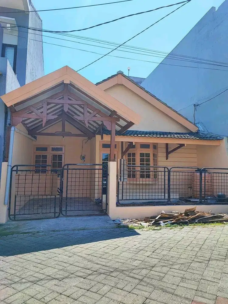 DIJUAL RUMAH RUNGKUT ASRI TENGAH SURABAYA RON.A1922