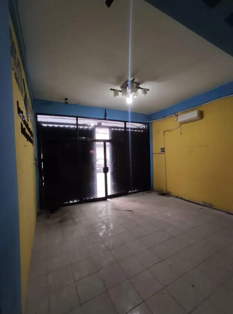 Ruko 3 setengah Lt Klampis 21