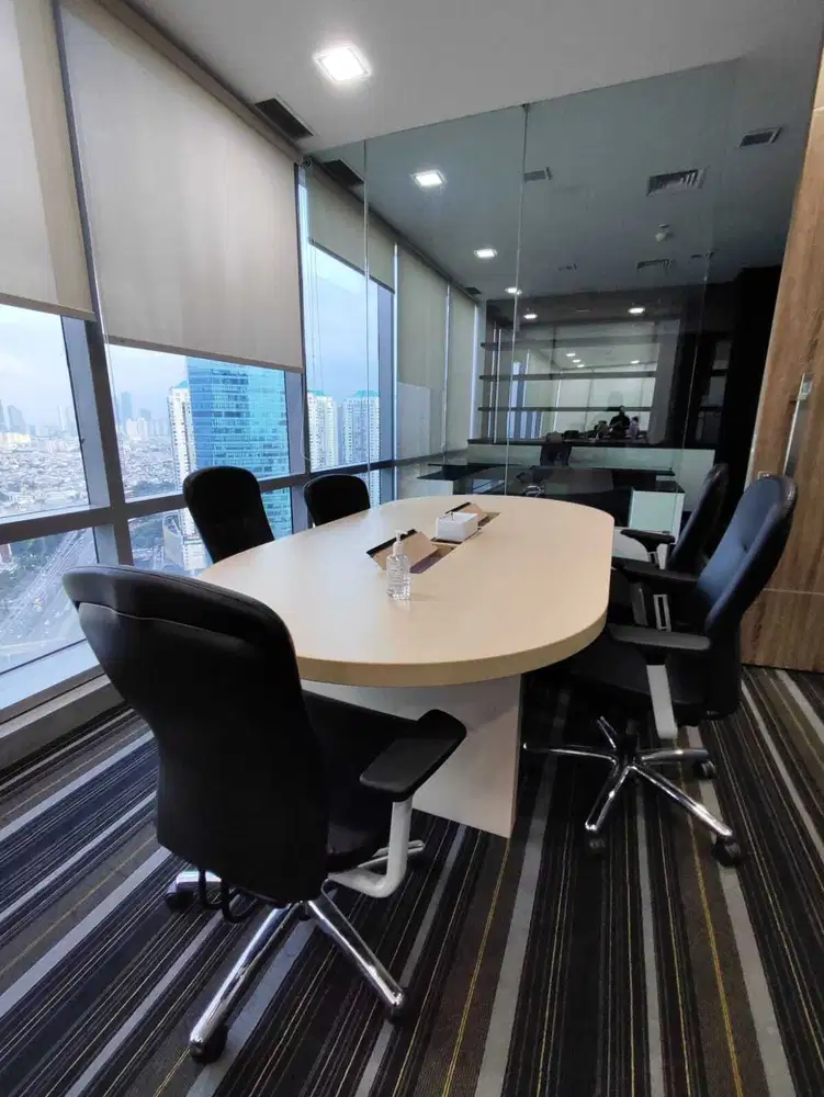 Disewakan Office Soho Capital Full Furnished Mewah Lantai Sedang