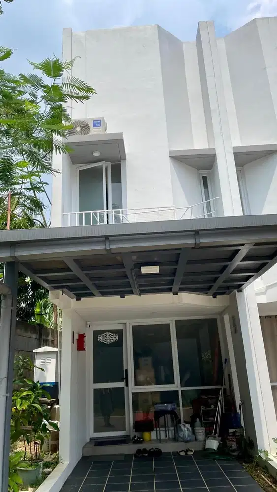 Dijual Rumah 2 Lantai di Myza BSD