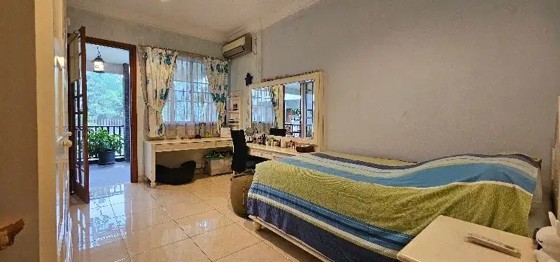 rumah Vermont Parkland 450m2 harga 11M full Furnished hadap Timur