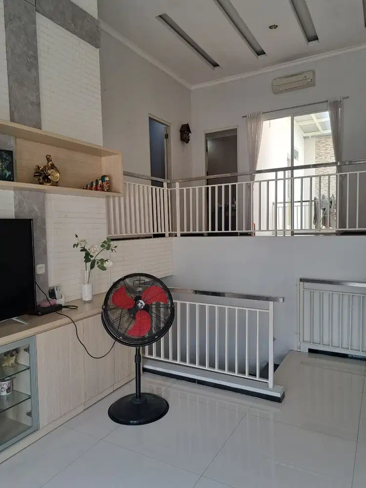 San Diego Pakuwon City Full Furnish Dekat ITS dan Unair Garasi 4 Mobil