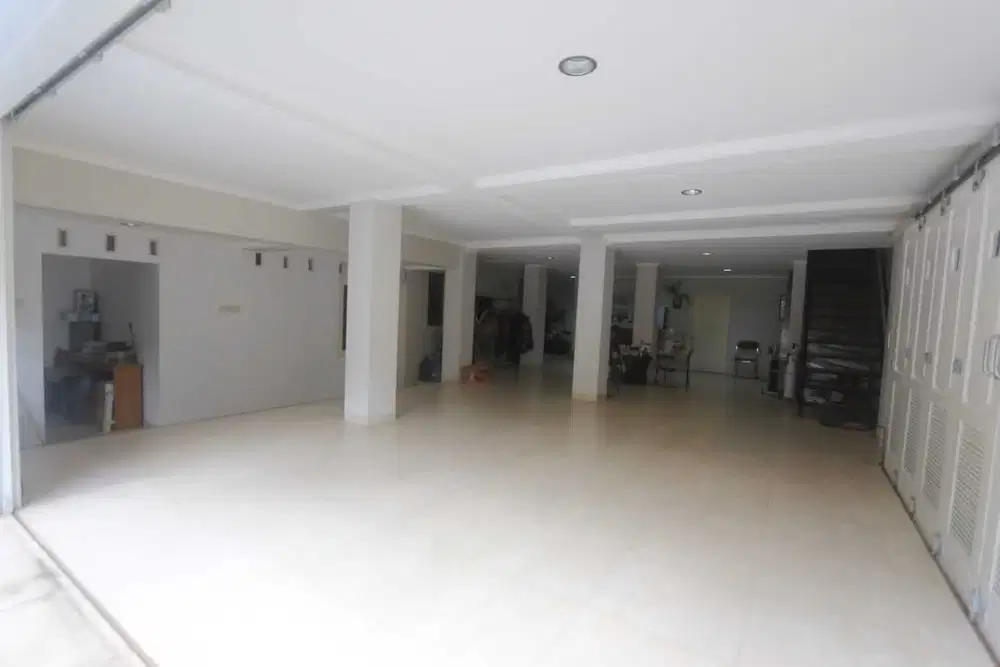 DIJUAL RUMAH SIAP HUNI BANGET GEDUNG HIJAU PONDOK INDAH JAKARTA SELATA