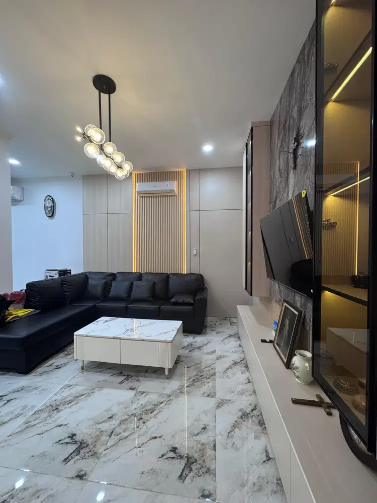 RUMAH 3,5 LANTAI BRAND NEW DI GADING SERPONG Cluster Chrystal