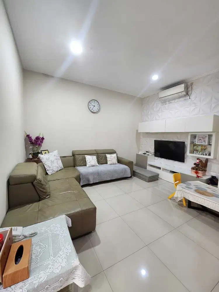 Dijual Cepat Rumah Green Lake City Amerika Latin Cipondoh tangerang