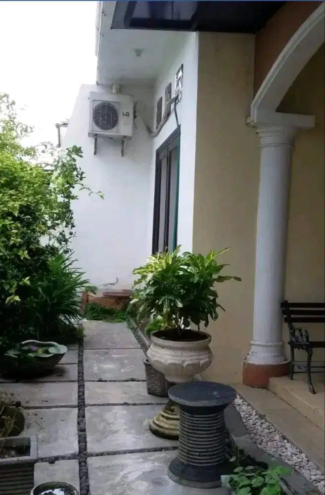 DIJUAL RUMAH WIGUNA TIMUR REGENCY GUNUNG ANYAR SURABAYA RON.A1396