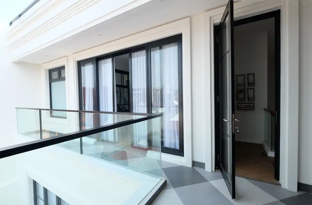 Dijual Rumah Cantik Sutera Kirana