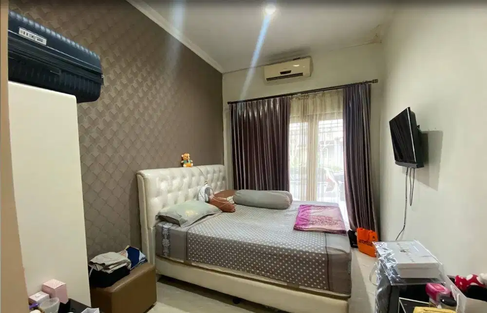 RUMAH DI CITRALAND SURABAYA BARAT 2 LANTAI MODERN MINIMALIS TERAWAT