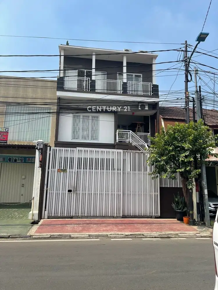 Ruko 4 Lantai Semi Furnished Di Pondok Kelapa Duren Sawit