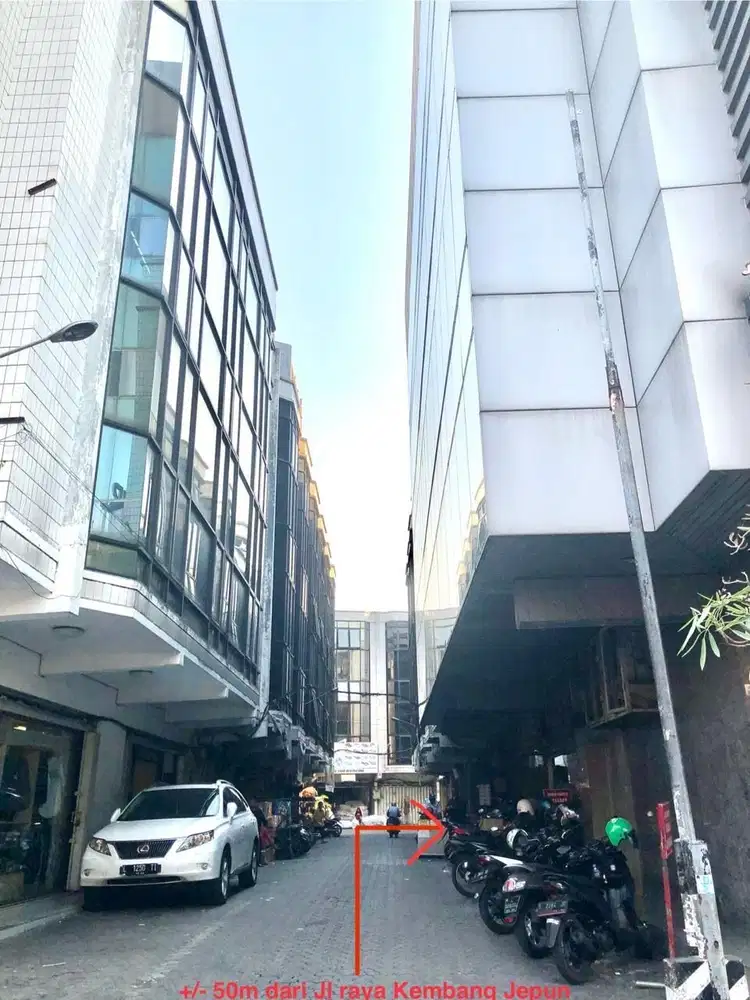 Ruko Kembang Jepun dimesi 4,5x15 meter Bangunan 4 lantai hadap timur