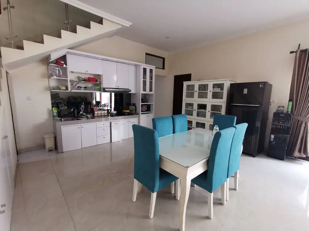 Rumah Mewah ada swimming pool di banjar wijaya tangerang Hook