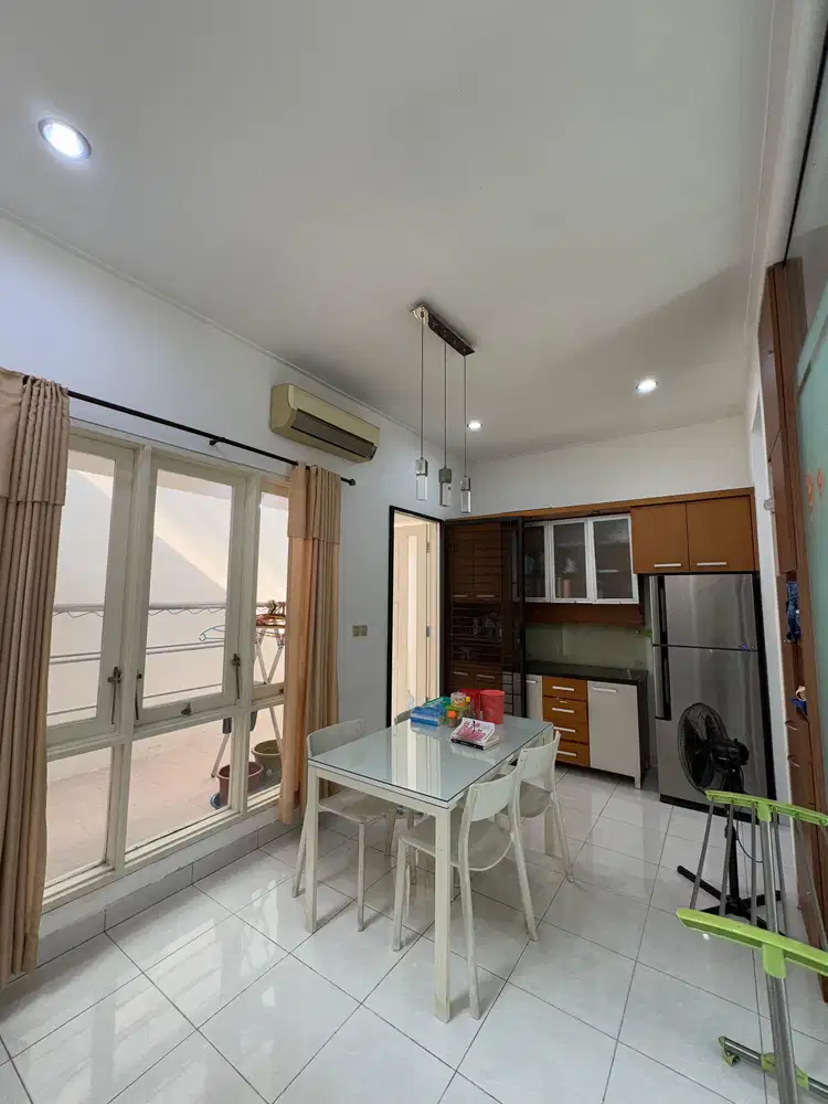 Rumah Hook di Fluorite Gading Serpong Sertifikat Hak Milik