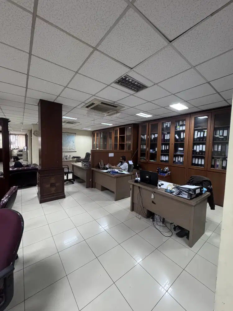 Dijual Ruang Kantor Di Fatmawati Depan Jalan Raya, Jakarta Selatan