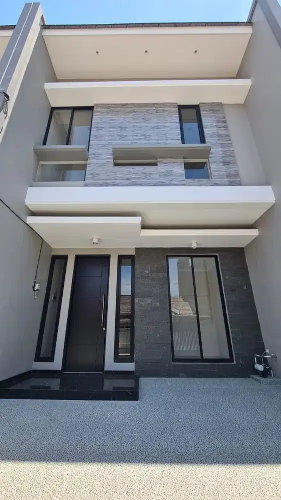 Rumah Klampis Semolo Timur Gress, One Gate System