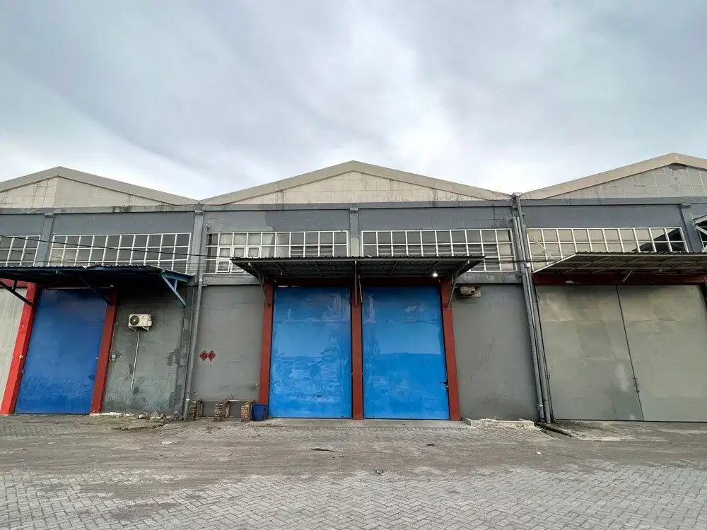 *Dijual Gudang Ritz Gate Waru Sidoarjo*