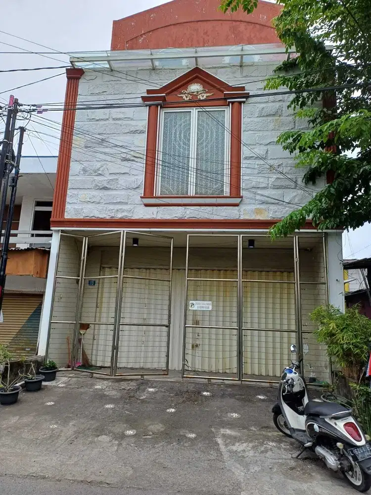 RUKO STRATEGIS 3 LANTAI JALAN TAMBAK SEGARAN WETAN TAMBAKSARI SURABAYA