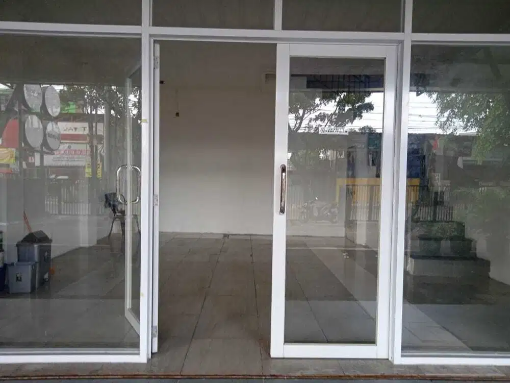 DISEWAKAN RUKO 3 LT SIAP PAKAI DI H.NAWI JAKARTA SELATAN