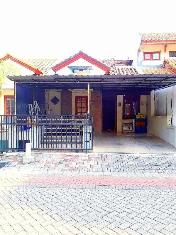rumah citraland dekat graha family, pakuwon indah