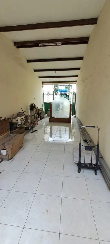 Dijual segera Rumah Usaha di Raya Kedungsari
