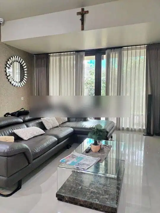 Rumah Royal Residence Wiyung Dekat Tol Gayungsari Furnished