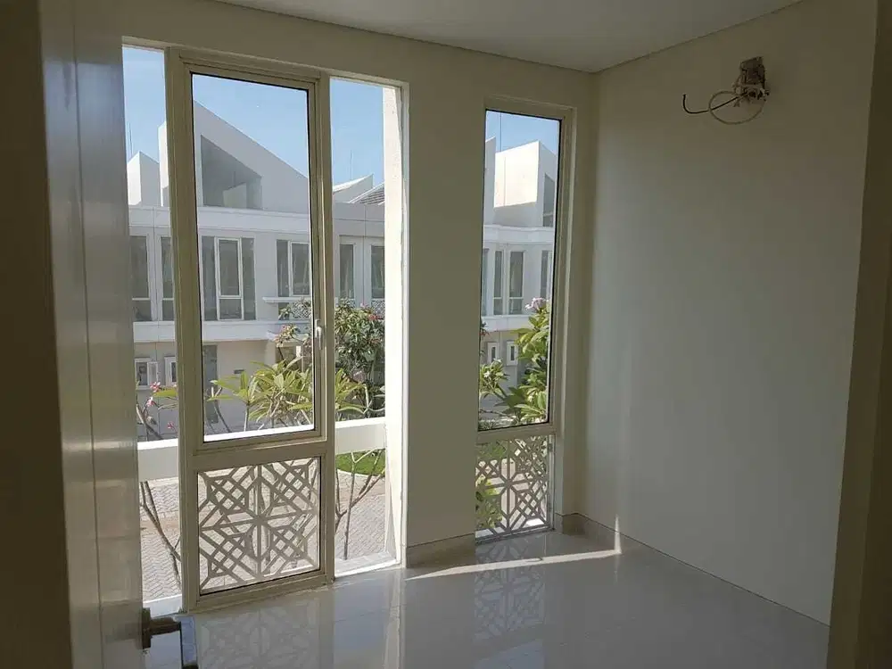 Murah Banget Rumah Grand Pakuwon Lebar 6 Under 1 M