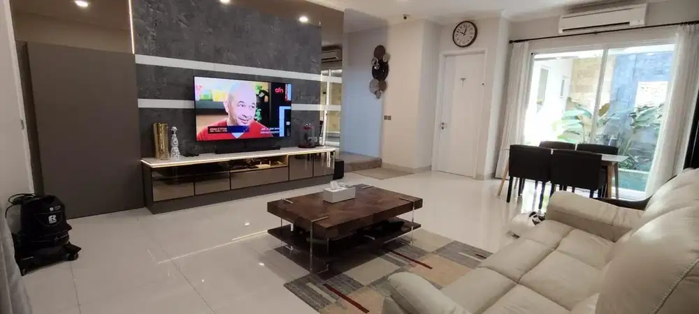 Rumah Furnished ada pool The Eminent BSD City Full CCTV