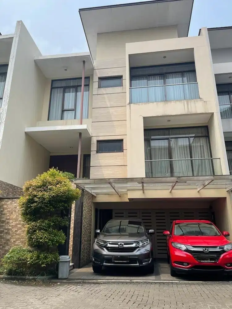 RUMAH ADA POOL Lebak Bulus Residence Jakarta Selatan