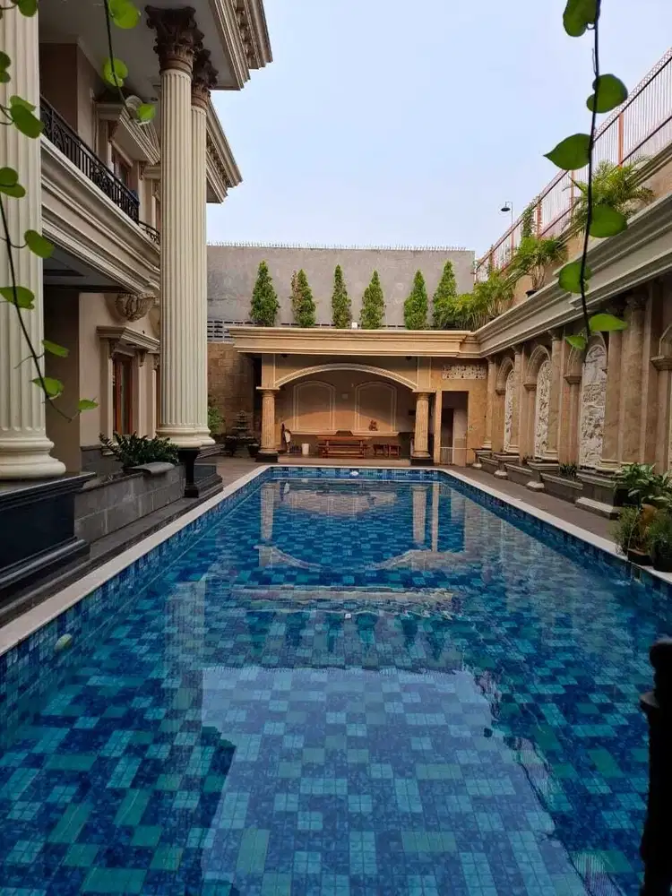 Rumah Sultan mewah Modernland Full furnished Luas banget