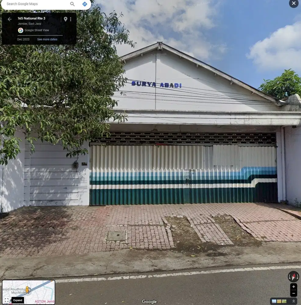 Bangunan ex showroom di jl gajahmada jember