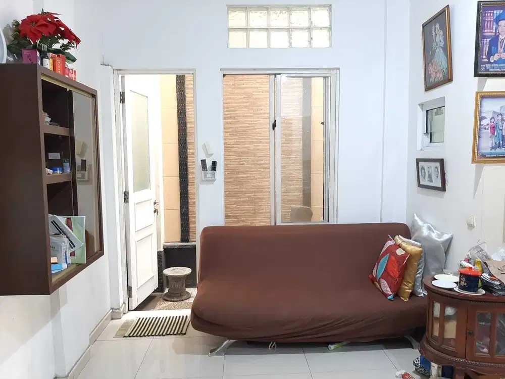 Rumah siap huni di cluster eksklusif Royal Gading Mansion - Kelapa Gdg