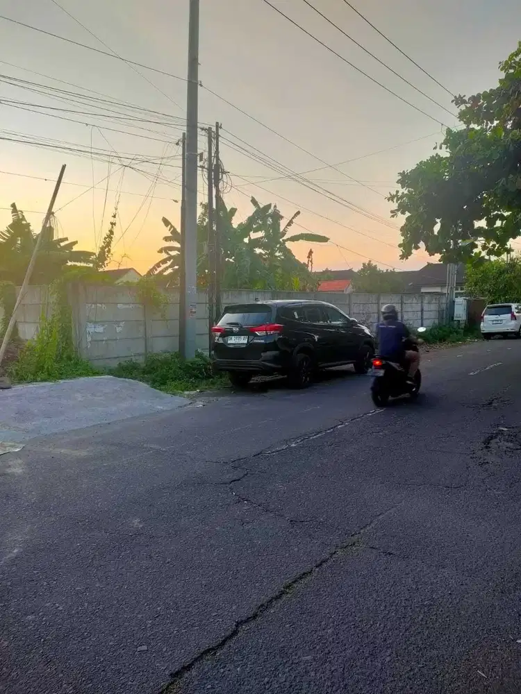 TANAH STRATEGIS 24 ARE.JALAN TUKAD BATANGHARI