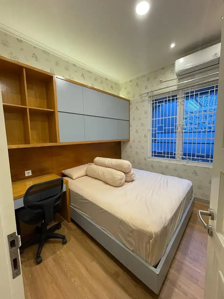 TRIMEZIA - GADING SERPONG