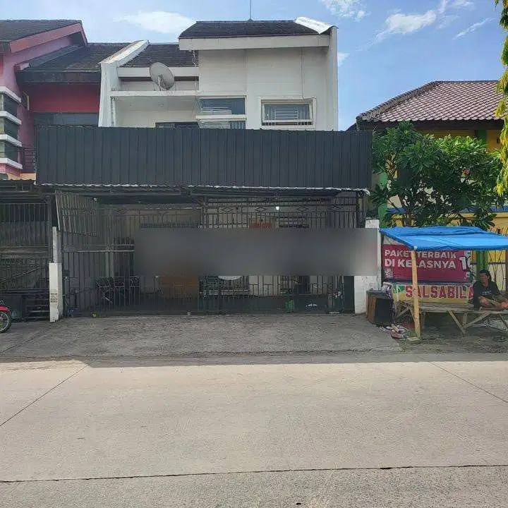 Rumah Untuk Usaha Strategis