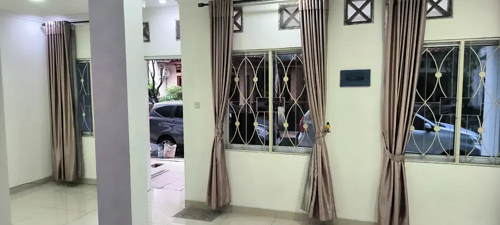 Jual Cepat! Rumah Puri Intan 77m2 Rapi Harga Nego di Bawah Pasaran