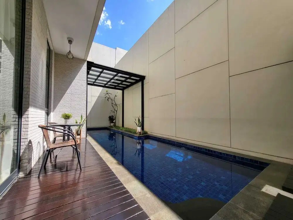 RUMAH MEWAH NAVAPARK LANCEWOOD ADA SWIMMING POOL