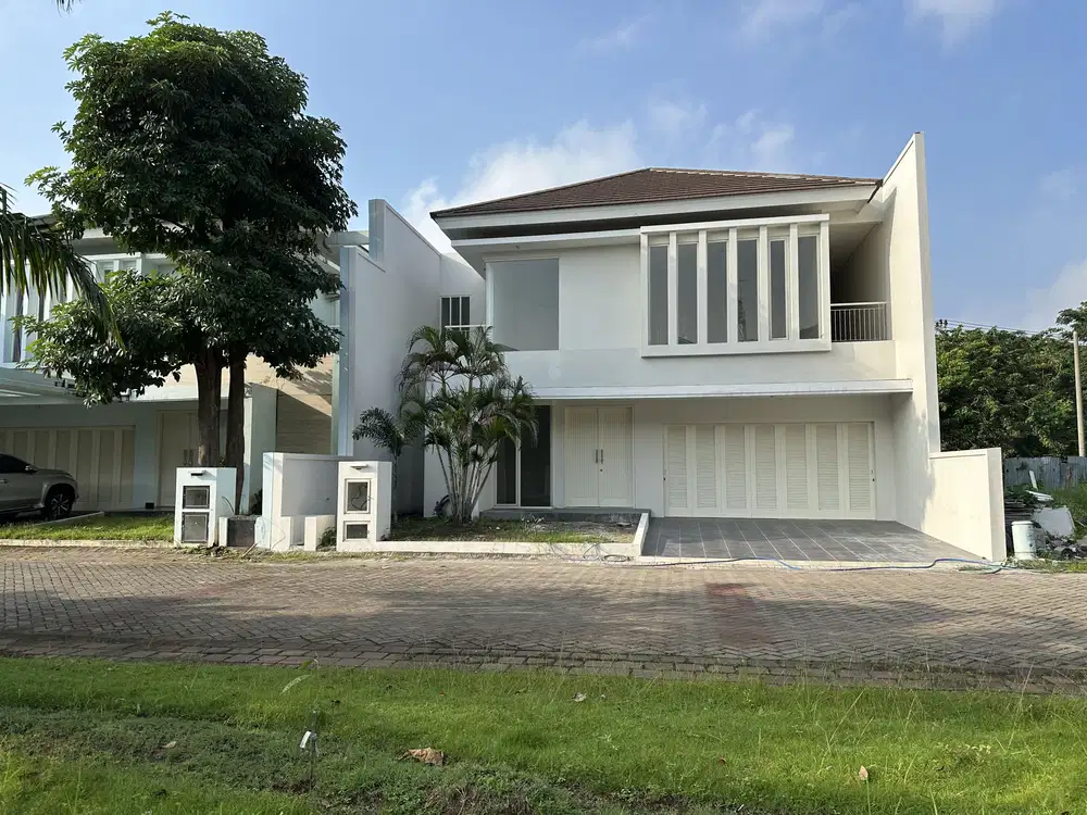 Rumah Minimalis Modern Punya 2 gate Manyar Semolowaru lebar12 ada 4KT