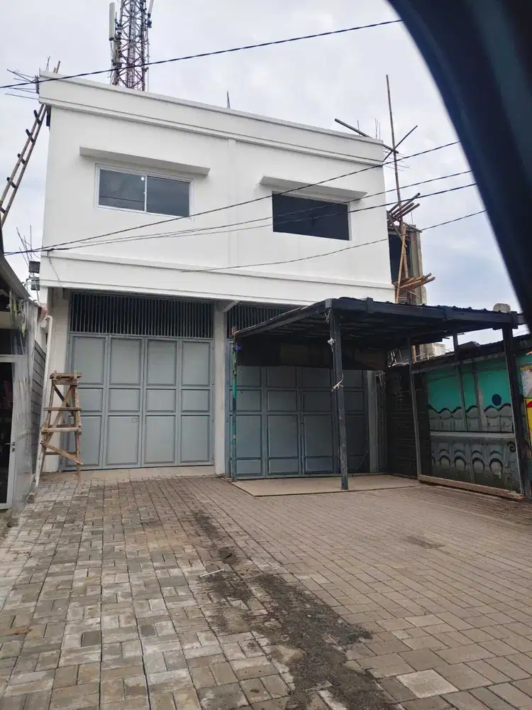 Disewakan Ruko Baru Pinggir Jalan Raya Strategis Pekayon