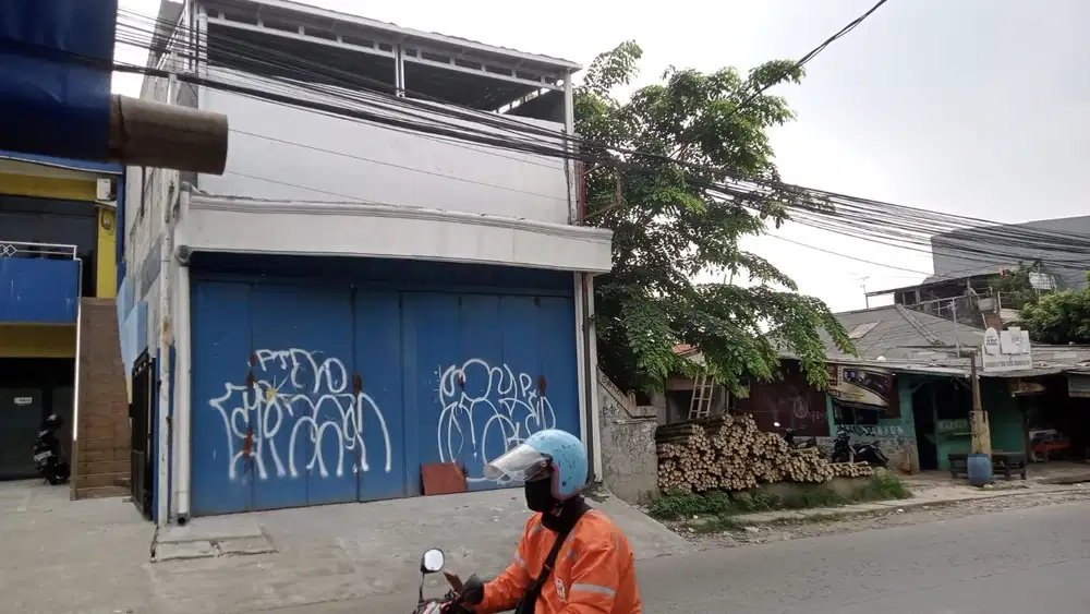 Disewakan Ruko 2lt Pusat Kota Bekasi Pinggi Jalan Raya)
