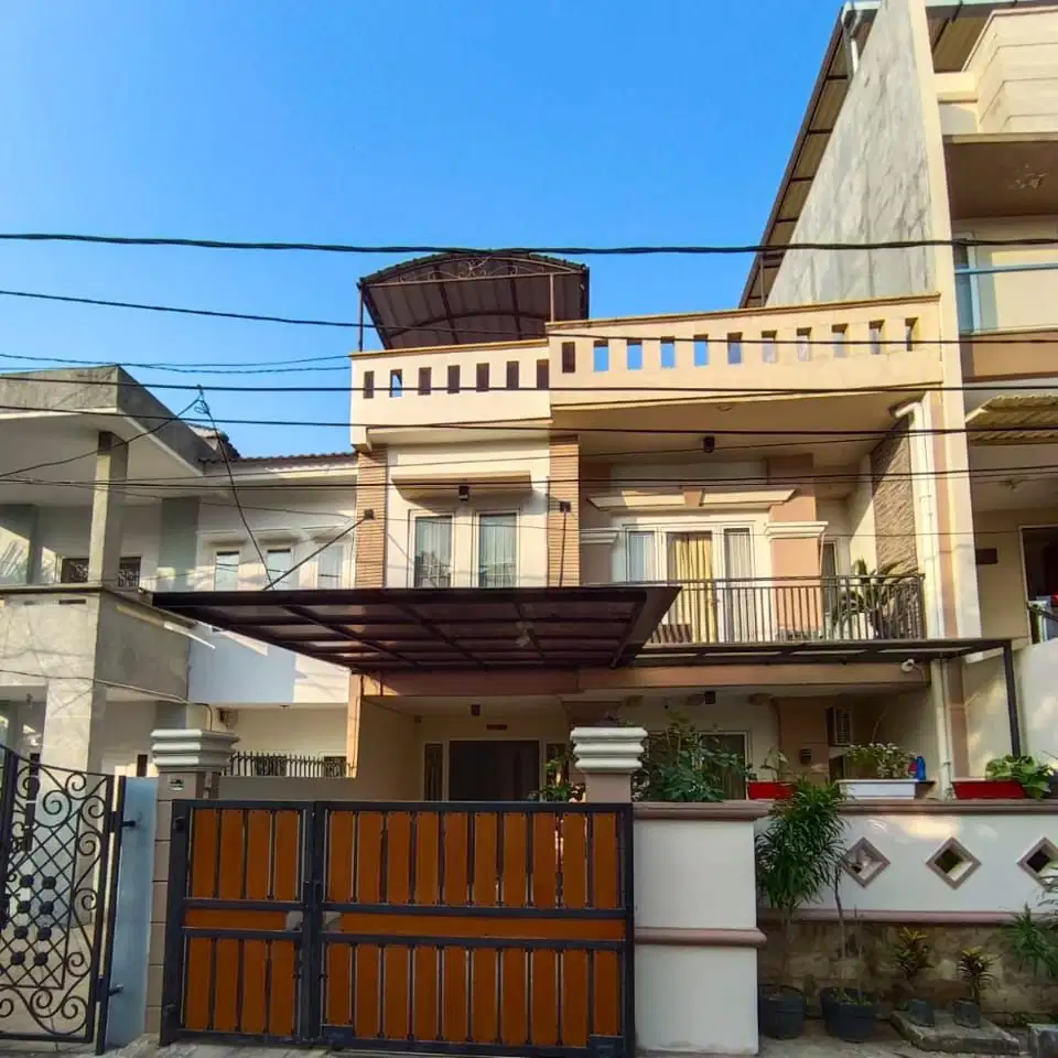 Dijual Rumah Cantik di Citra 2 Extension Jakarta Barat