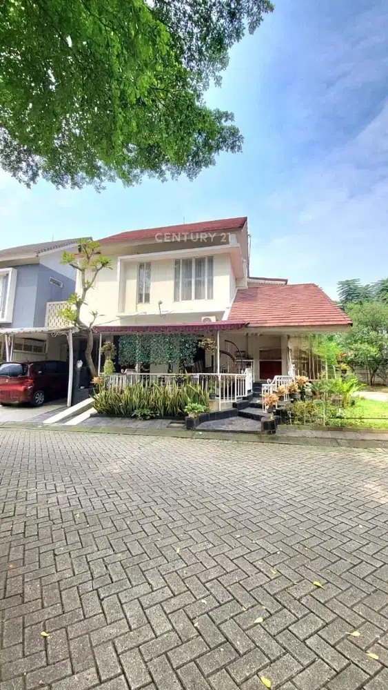 Rumah Cantik Dalam Cluster Posisi Hook Di Emerald Bintaro Sc16709