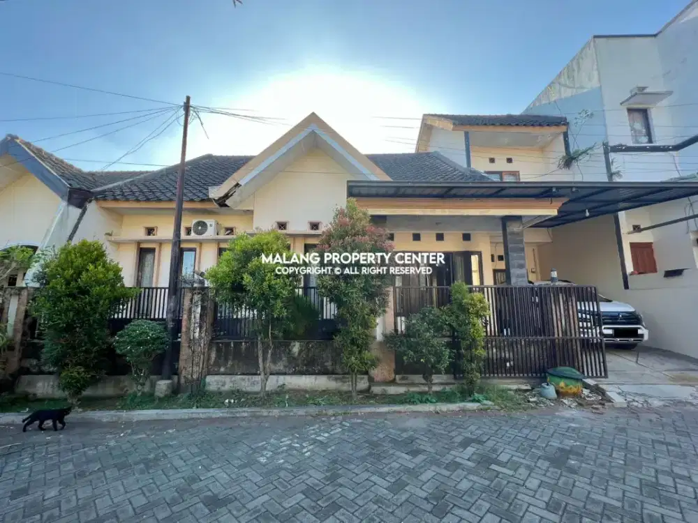 Rumah Mewah di Cluster Perumahan Area Akordion Arumba Tunggulwulung