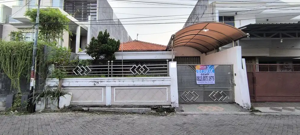 Rumah siap huni di Lebak Indah, Surabaya Timur