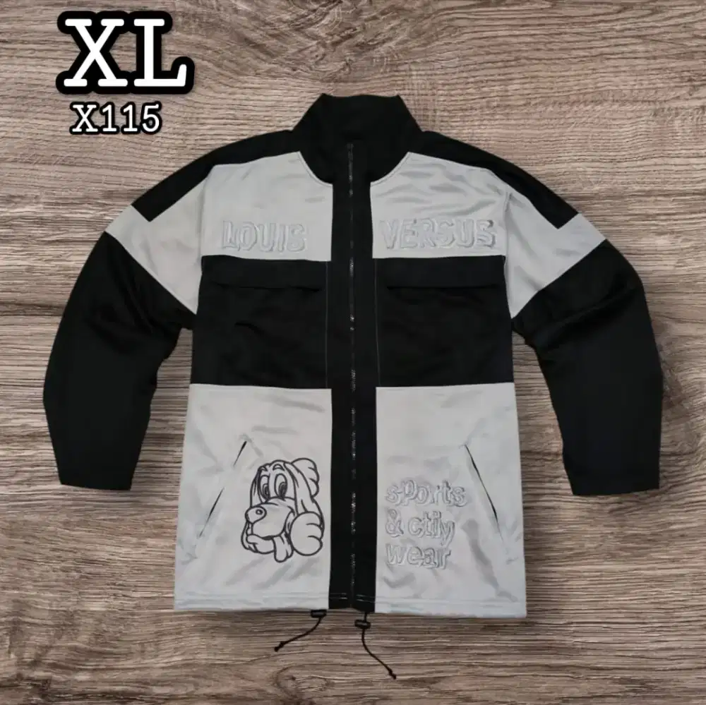 Tracktop Louis Versus